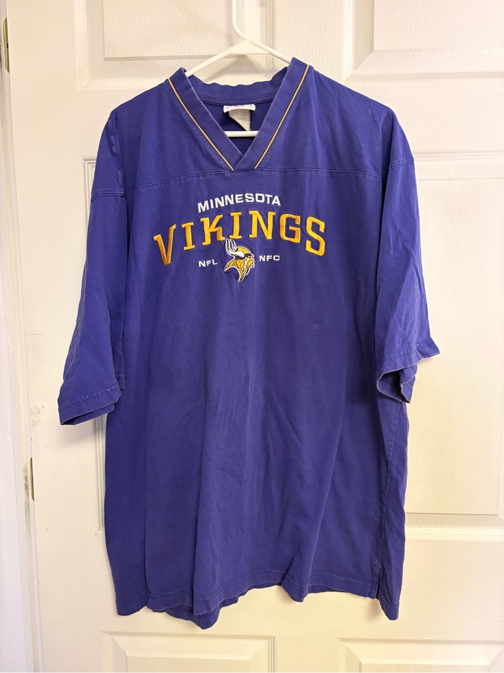 Vintage Minnesota Vikings Purple Short-Sleeve Fan Shirt